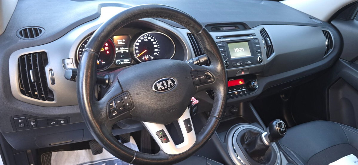 Kia Sportage 1.7 CRDI VGT 2WD Class (13)
