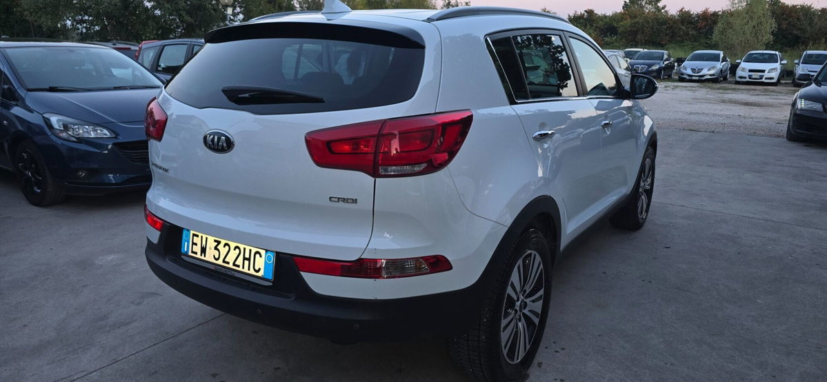 Kia Sportage 1.7 CRDI VGT 2WD Class (9)