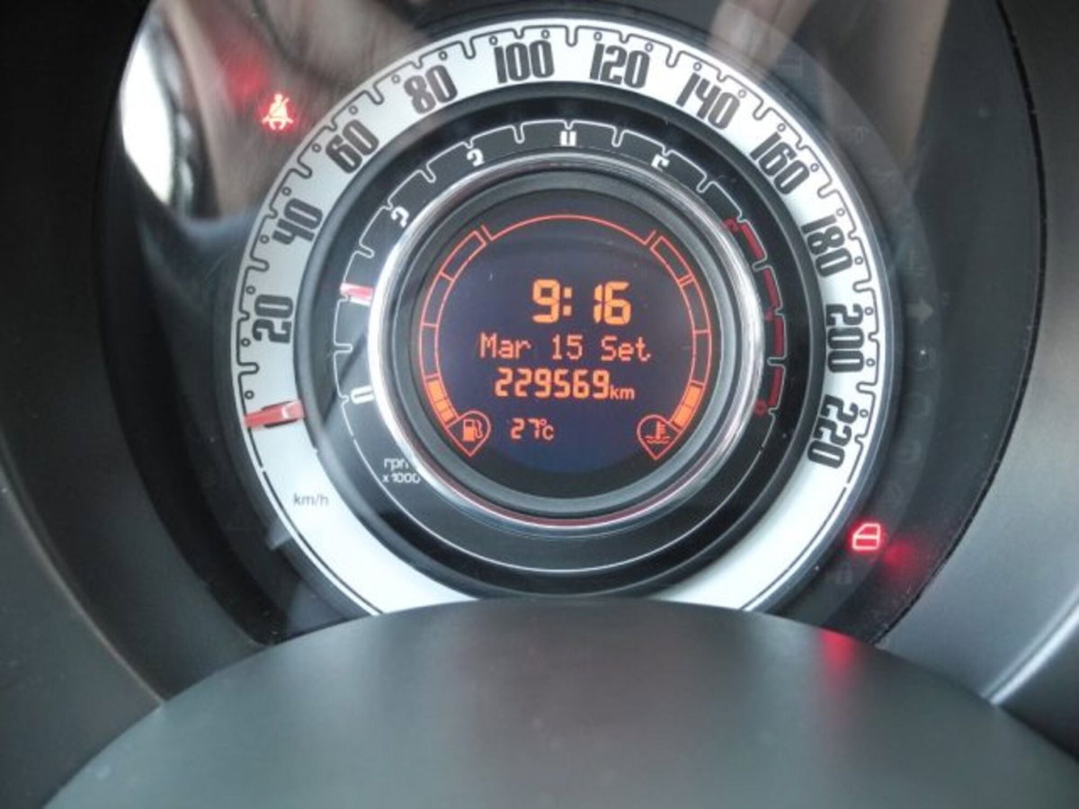 Fiat 500 1.2 Lounge (16)