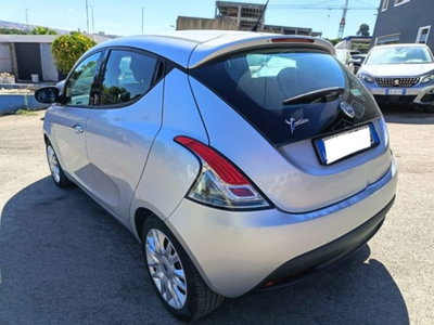 Lancia Ypsilon 1.2 69 CV 5 porte Platinum (6)