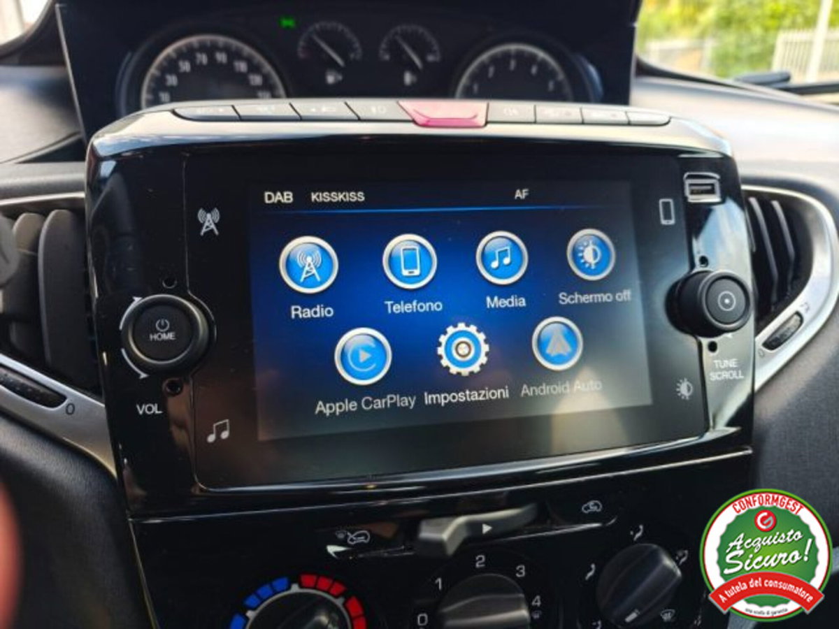 Lancia Ypsilon 1.0 FireFly 5 porte S&S Hybrid Gold Plus (13)