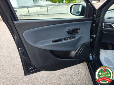 Lancia Ypsilon 1.0 FireFly 5 porte S&S Hybrid Gold Plus (7)