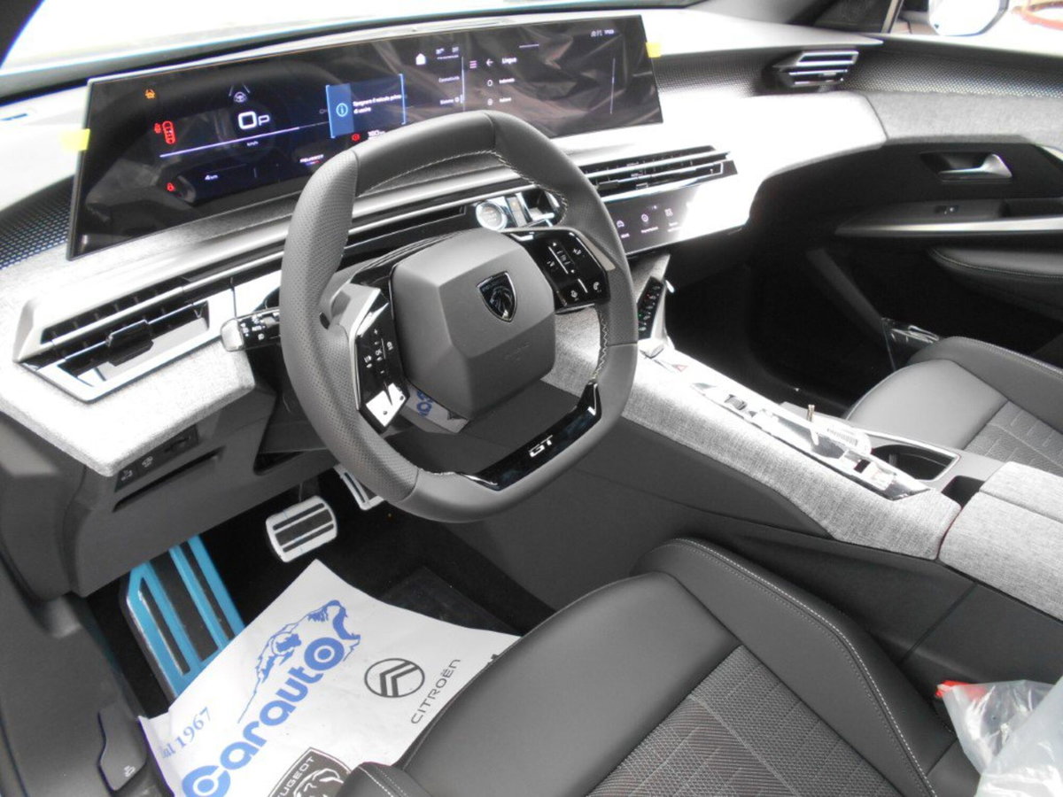 Peugeot 5008 1.2 hybrid Allure 145cv 7p.ti e-dcs6 (13)