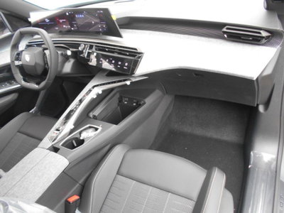 Peugeot 5008 1.2 hybrid Allure 145cv 7p.ti e-dcs6 (4)