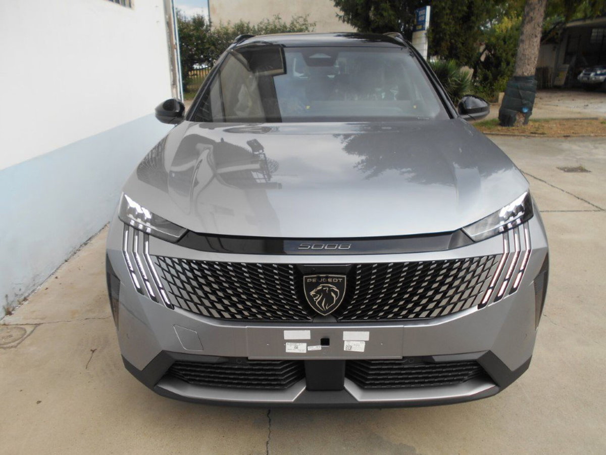 Peugeot 5008 1.2 hybrid Allure 145cv 7p.ti e-dcs6 (7)