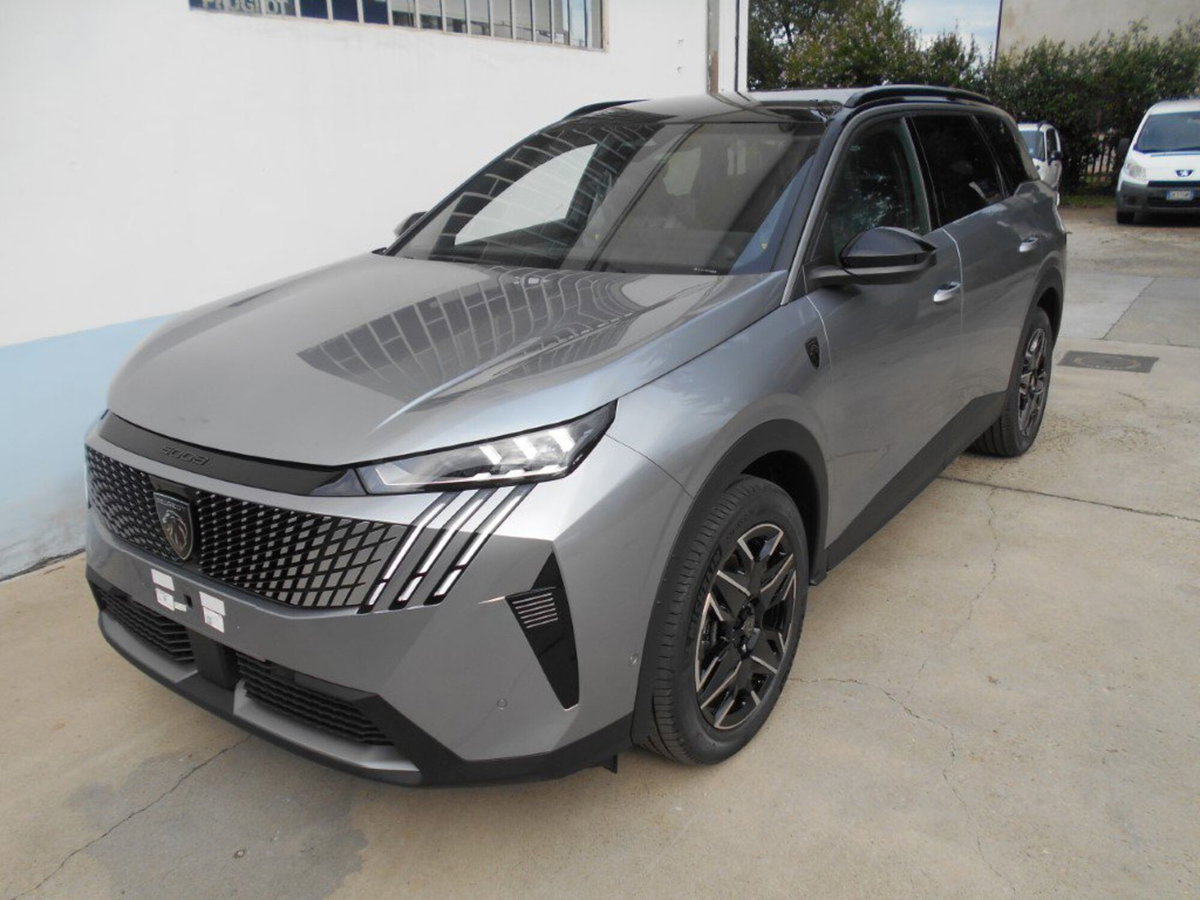 Peugeot 5008 1.2 hybrid Allure 145cv 7p.ti e-dcs6 (9)
