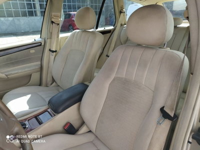 Mercedes-Benz Classe C Station Wagon 220 CDI Elegance (17)