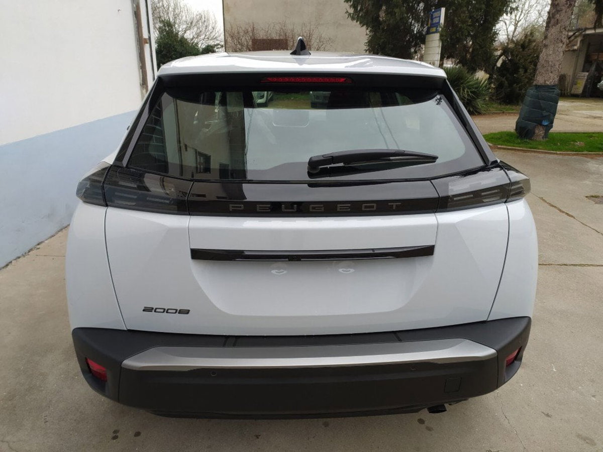 Peugeot 2008 1.2 puretech Style s&s 100cv (11)