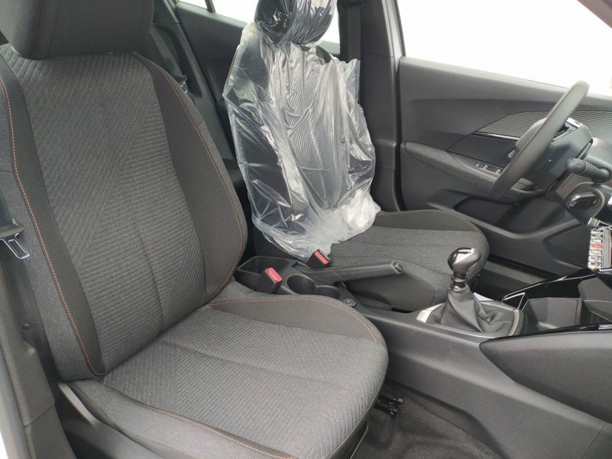 Peugeot 2008 1.2 puretech Style s&s 100cv (12)