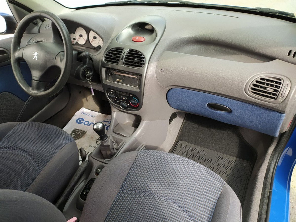 Peugeot 206 3p. Lee (10)