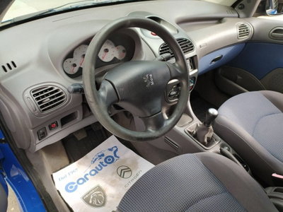 Peugeot 206 3p. Lee (14)