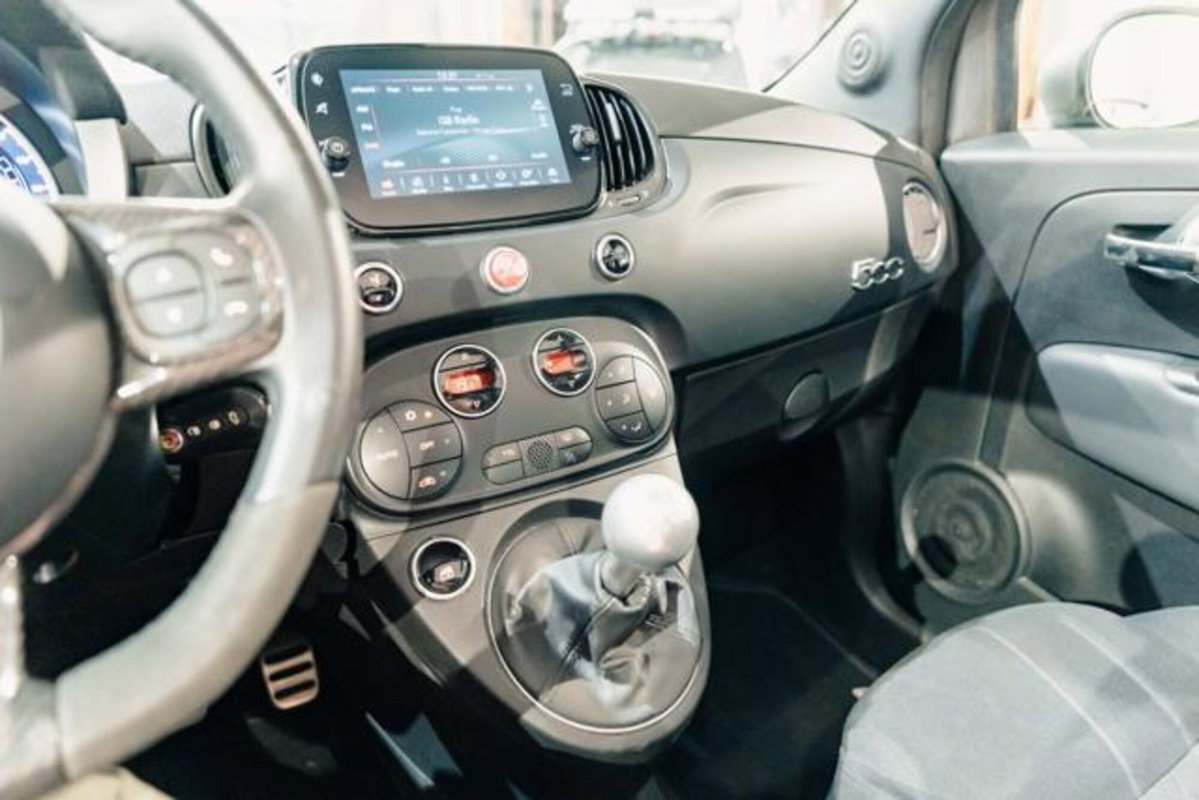Abarth 695 Cabrio 695 C 1.4 Turbo T-Jet Rivale (13)