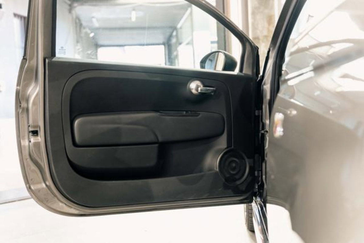 Abarth 695 Cabrio 695 C 1.4 Turbo T-Jet Rivale (20)