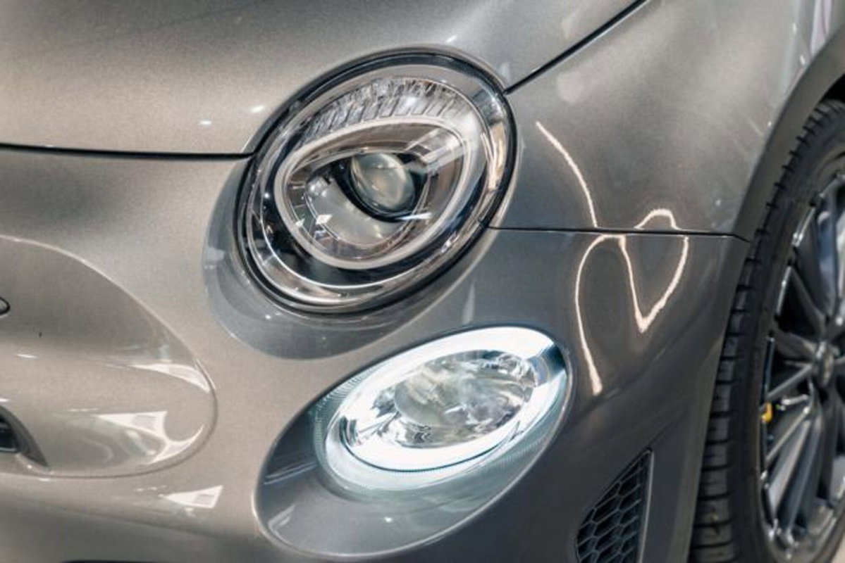 Abarth 695 Cabrio 695 C 1.4 Turbo T-Jet Rivale (3)