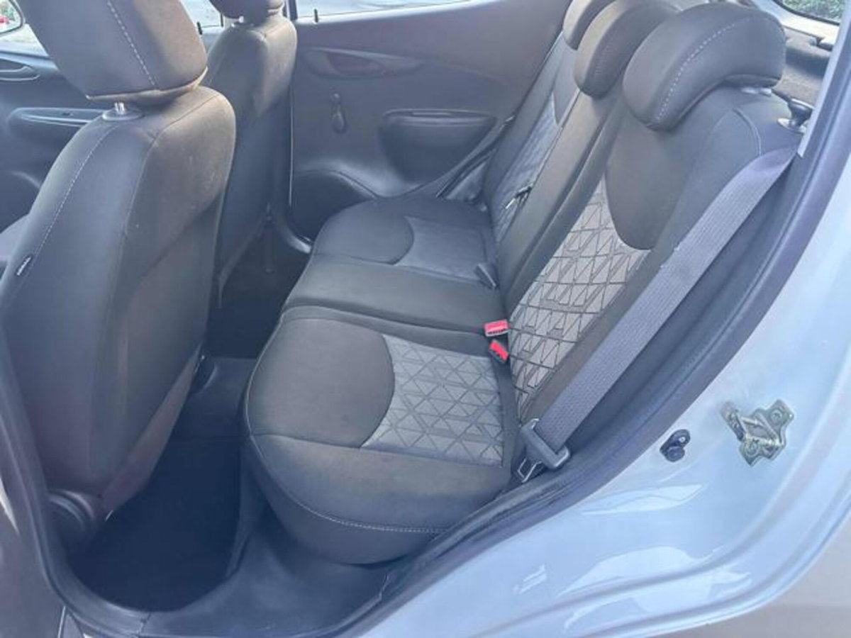 Opel Karl Rocks 1.0 73 CV (11)
