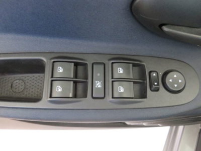 Lancia Ypsilon 1.0 FireFly 5 porte S&S Hybrid Gold Plus (6)