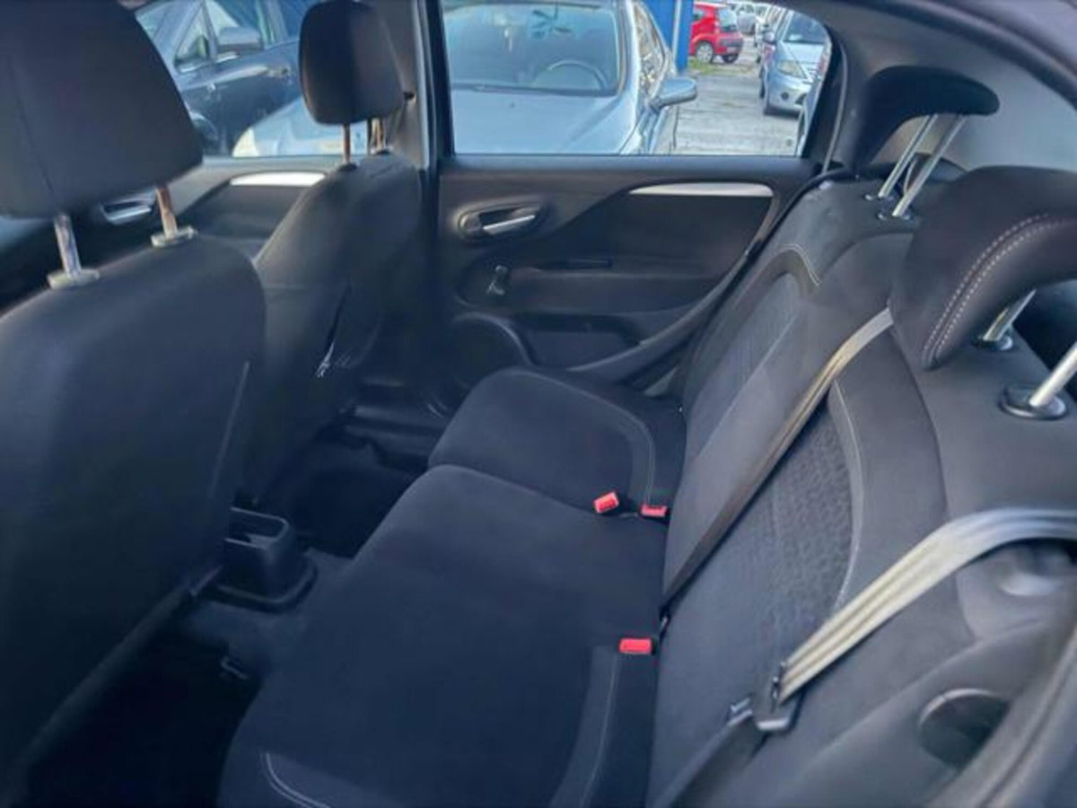 Fiat Punto 1.3 MJT II S&S 95 CV 5 porte Lounge (6)