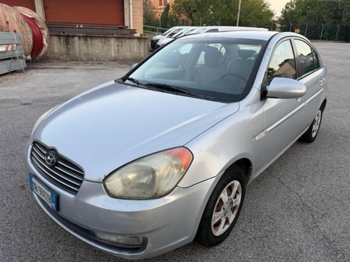 Hyundai Accent 1.4 4p. Active