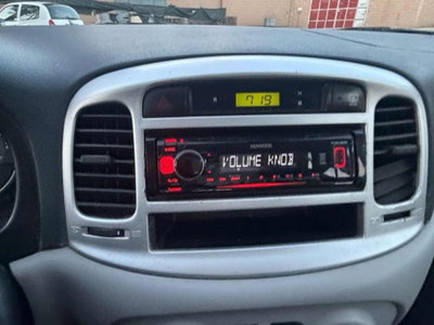 Hyundai Accent 1.4 4p. Active (11)