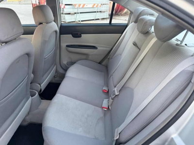 Hyundai Accent 1.4 4p. Active (12)