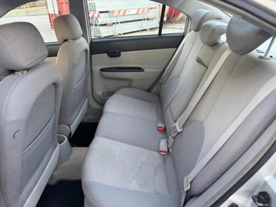 Hyundai Accent 1.4 4p. Active (13)