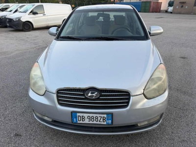 Hyundai Accent 1.4 4p. Active (16)