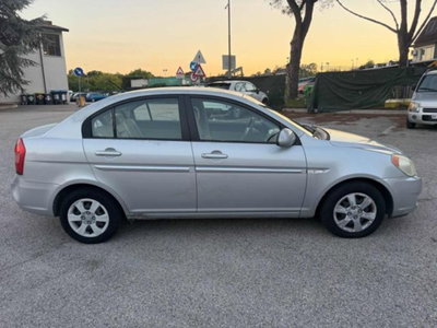 Hyundai Accent 1.4 4p. Active (5)