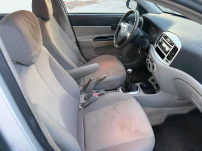 Hyundai Accent 1.4 4p. Active (6)