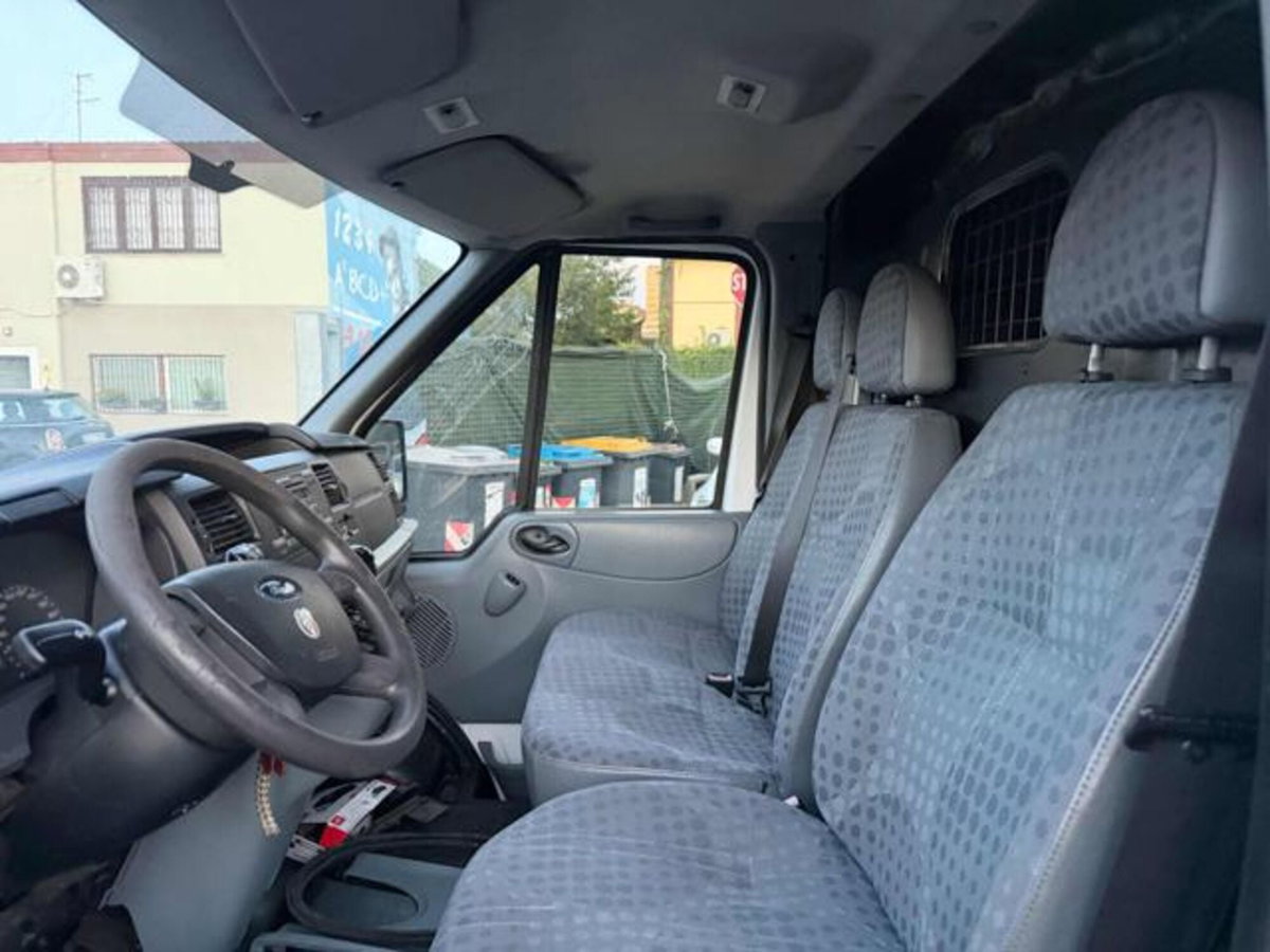 Ford Transit Van Furgone 330L 2.2 TDCi/110 PL-TA Furgone (3)