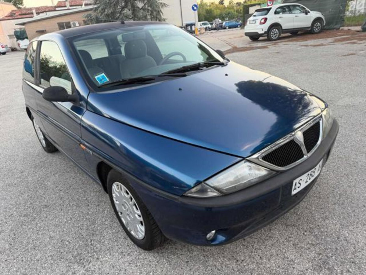 Lancia Y 16V cat LS (15)