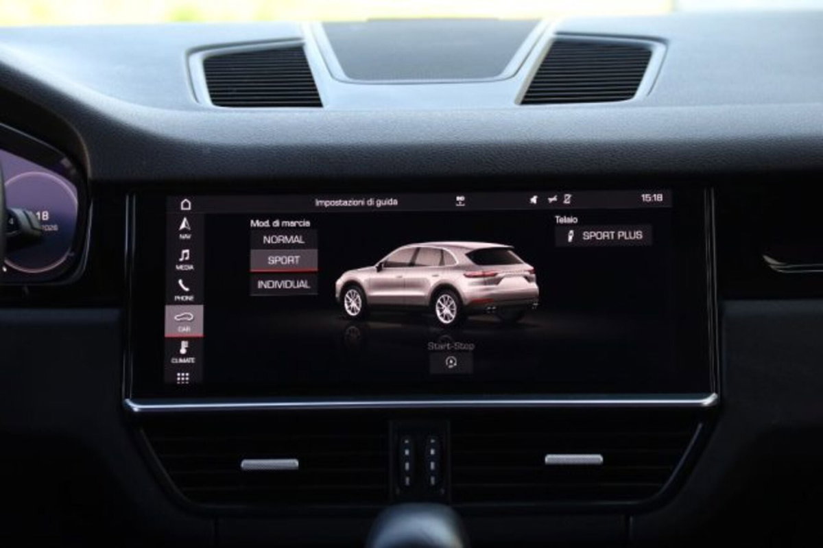 Porsche Cayenne 3.0 V6 (12)