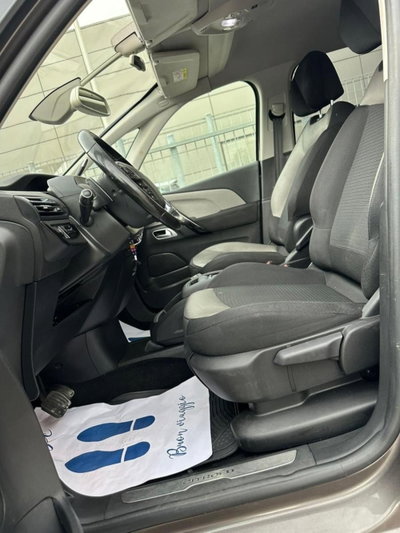 Citroen C4 Picasso 1.6 e-HDi 115 Exclusive (18)