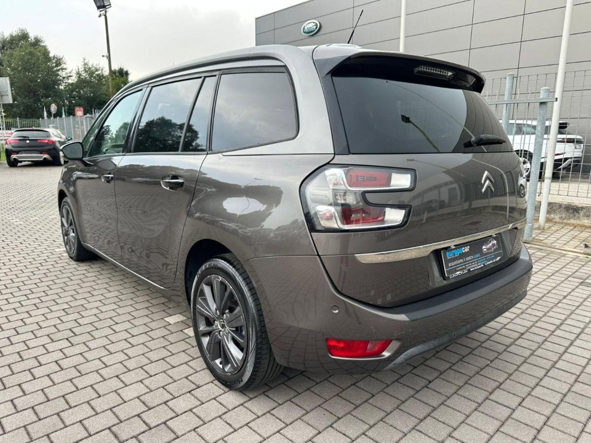 Citroen C4 Picasso 1.6 e-HDi 115 Exclusive (9)