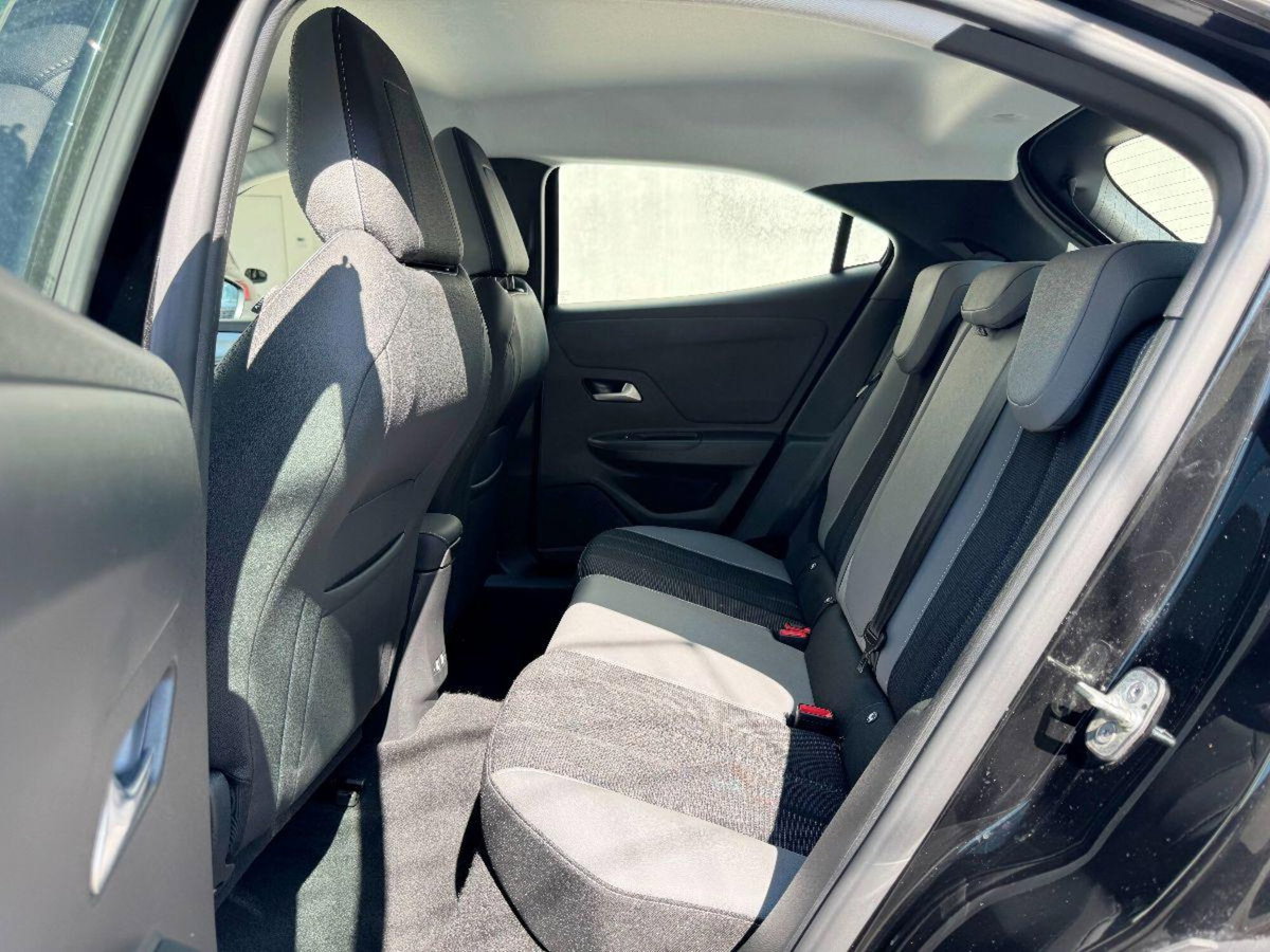 Opel Mokka 1.2 Turbo Elegance (10)