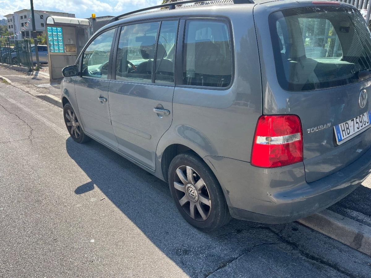 Volkswagen Touran TDI 101CV Trendline (3)