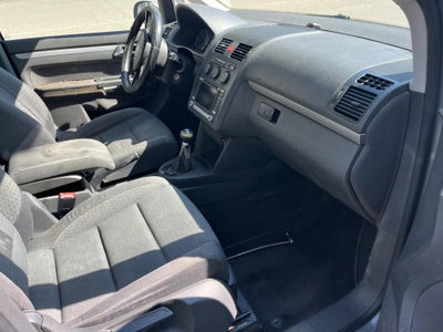 Volkswagen Touran TDI 101CV Trendline (5)