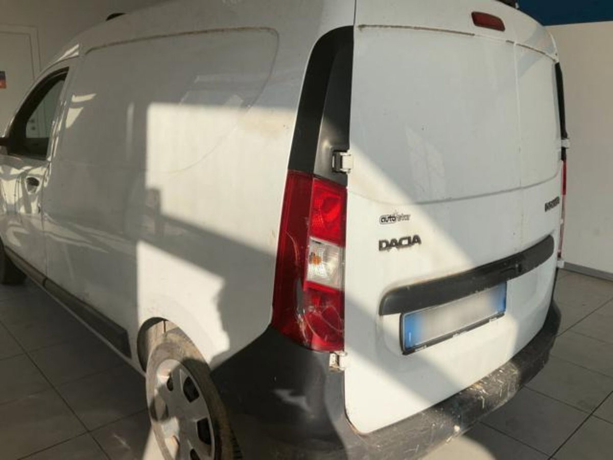 Dacia Dokker 1.6 8V 100CV Start&Stop GPL Ambiance (6)