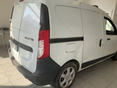 Dacia Dokker 1.6 8V 100CV Start&Stop GPL Ambiance (8)
