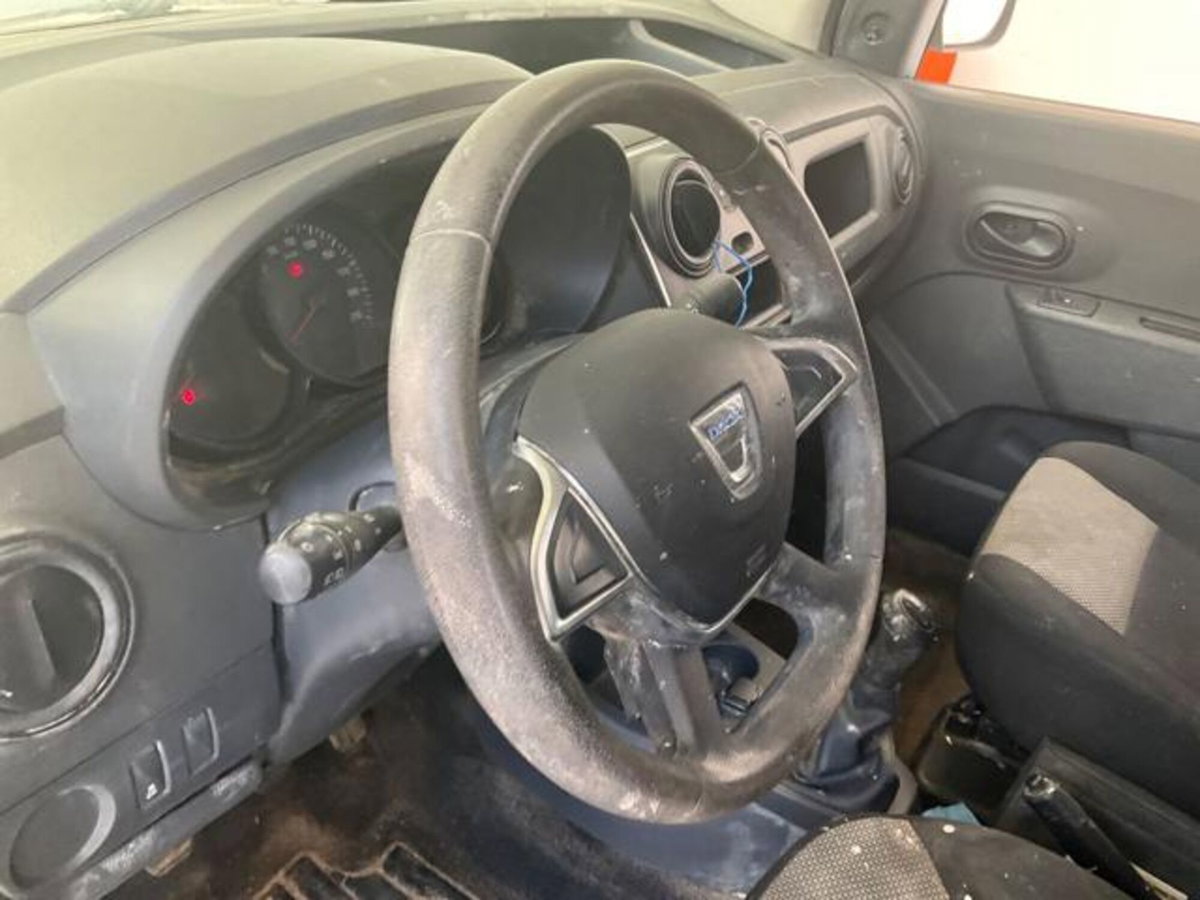 Dacia Dokker 1.6 8V 100CV Start&Stop GPL Ambiance (9)