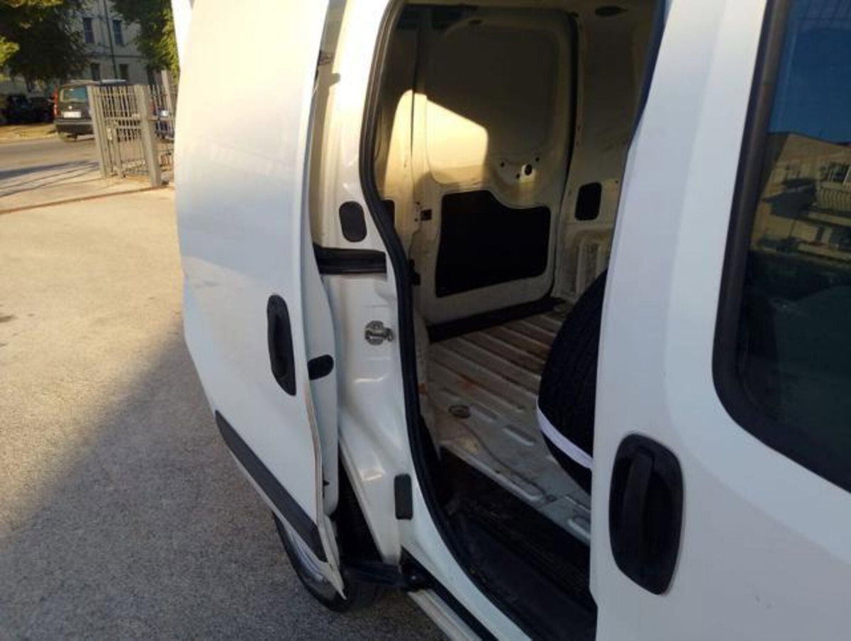 Peugeot Bipper 1.4 HDi 70CV Furgone (13)