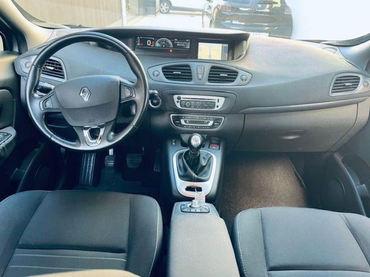 Renault Scenic E-Tech Electric 1.5 dCi 110CV Limited (7)