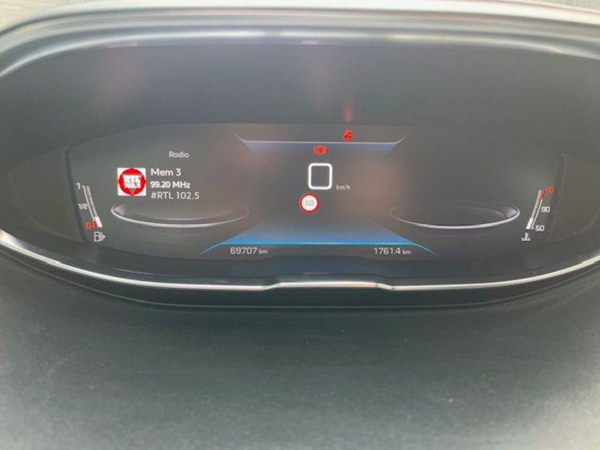 Peugeot 3008 BlueHDi 130 S&S GT (9)
