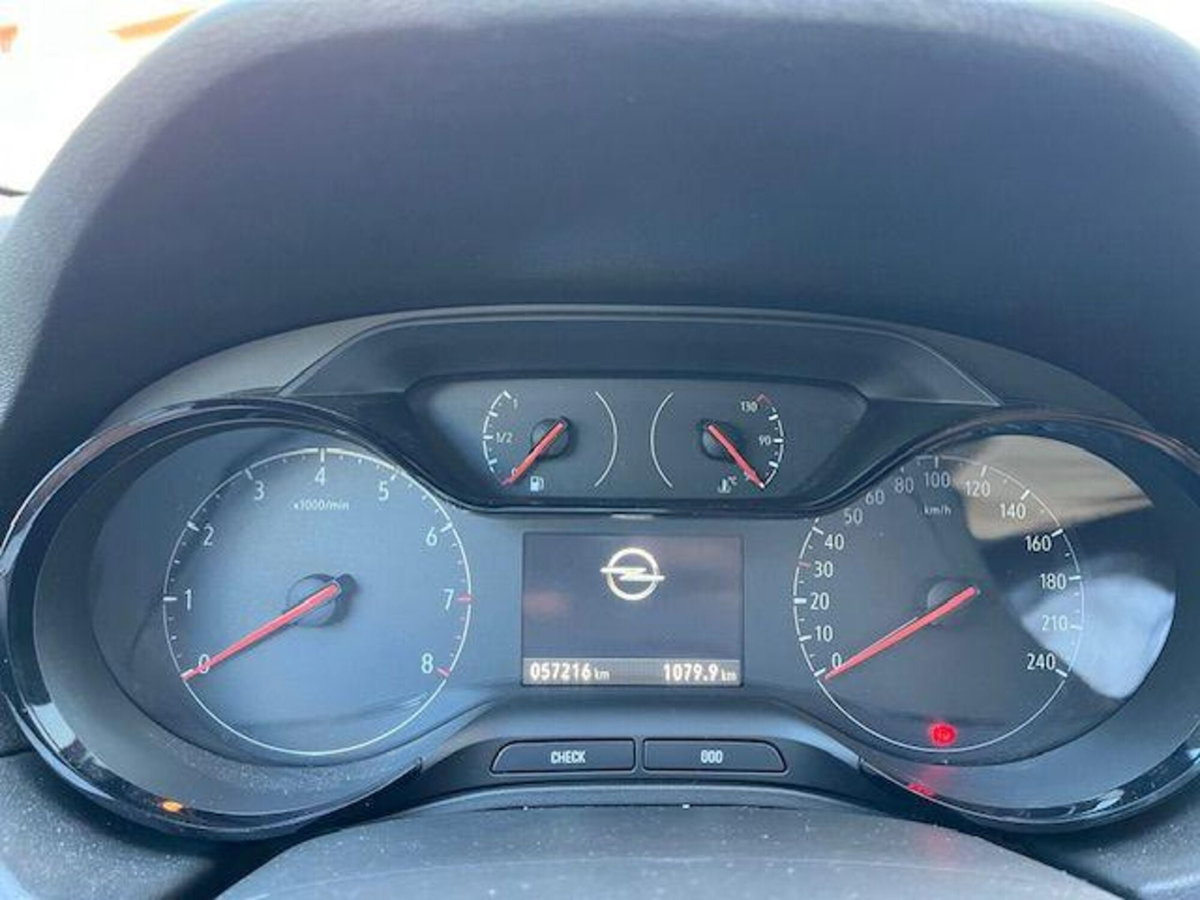 Opel Grandland X 1.5 diesel Ecotec Start&Stop aut. Design Line (7)