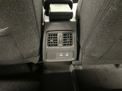 Renault Captur 1.2 eco-g Techno 120cv (19)