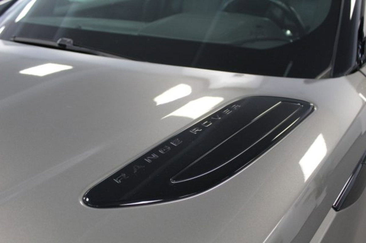 Land Rover Range Rover Velar 2.0D I4 240 CV R-Dynamic S (3)