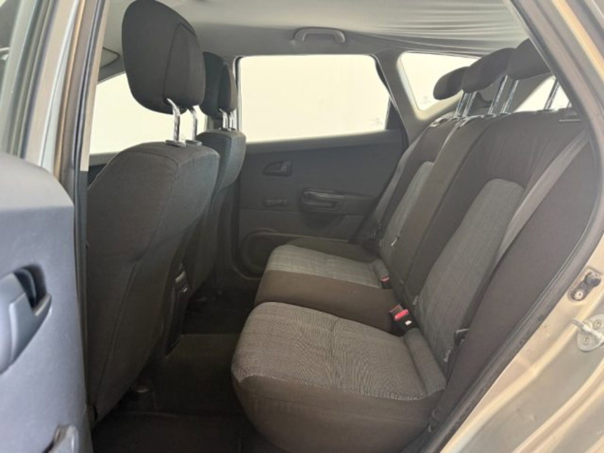 Kia cee'd Sport Wagon 1.4 90CV EX (14)