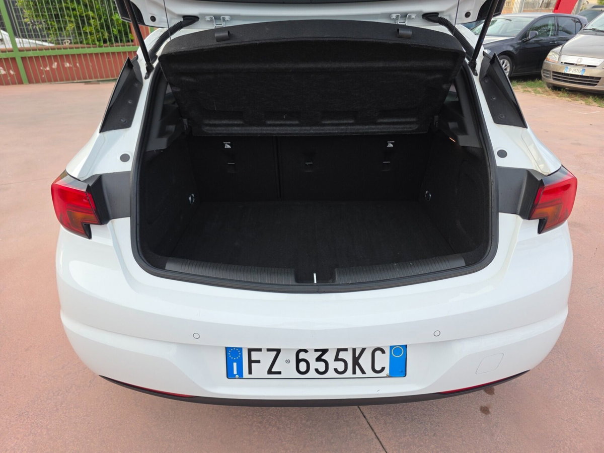 Opel Astra 1.6 CDTi 110CV Start&Stop 5 porte Innovation (10)