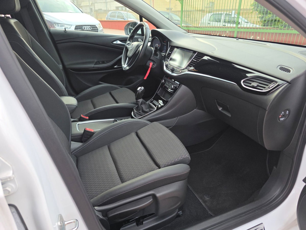 Opel Astra 1.6 CDTi 110CV Start&Stop 5 porte Innovation (12)