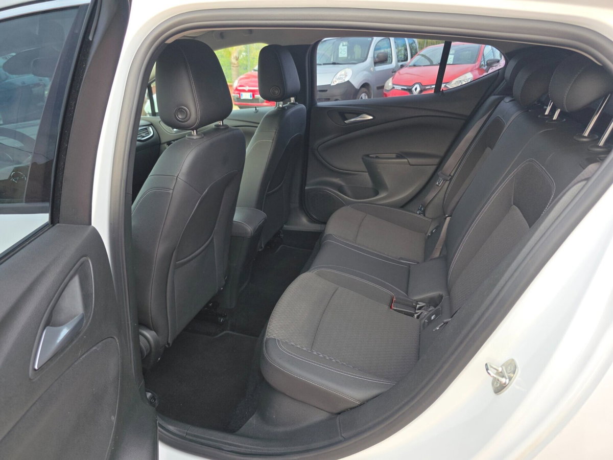 Opel Astra 1.6 CDTi 110CV Start&Stop 5 porte Innovation (16)