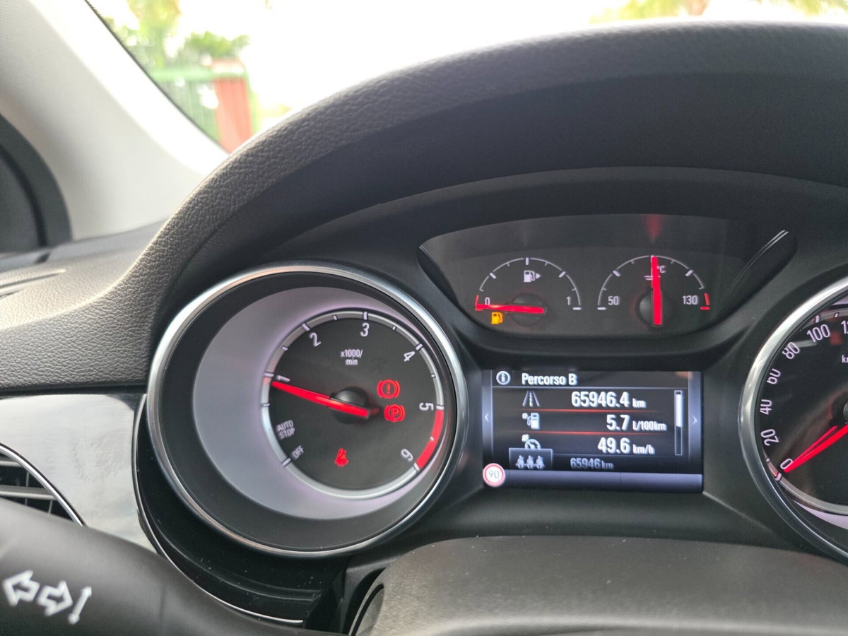 Opel Astra 1.6 CDTi 110CV Start&Stop 5 porte Innovation (20)
